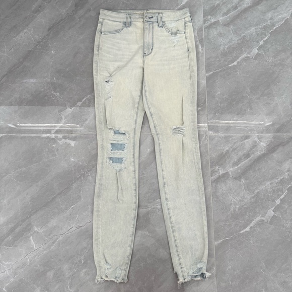 Women’s American Eagle Super Hi-Rise Distressed Light Wash Jeggings Size 4 - Picture 1 of 16